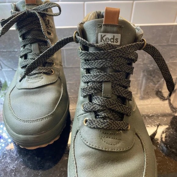 Olive Keds Scout Boots - Picture 3 of 5